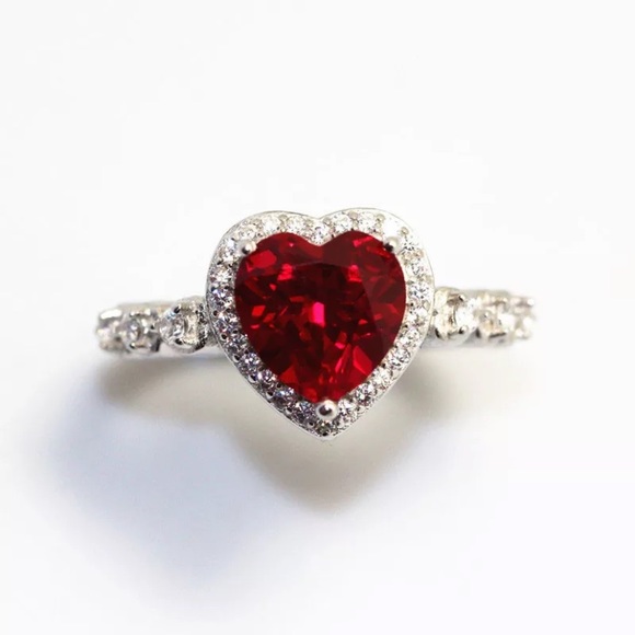 Valentine's sale 925 Sterling Silver CZ Heart - Picture 1 of 3